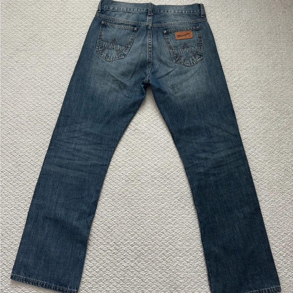 Wrangler Retro Slim Straight Jeans - Picture 2 of 7